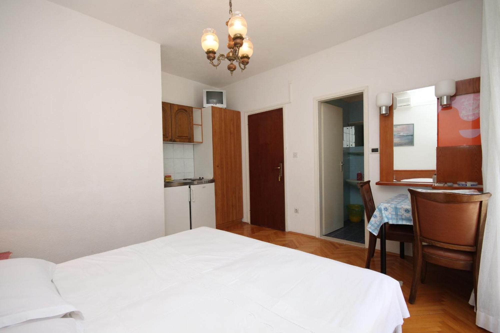 Apartments With A Parking Space Baska Voda, Makarska - 6773 Phòng bức ảnh
